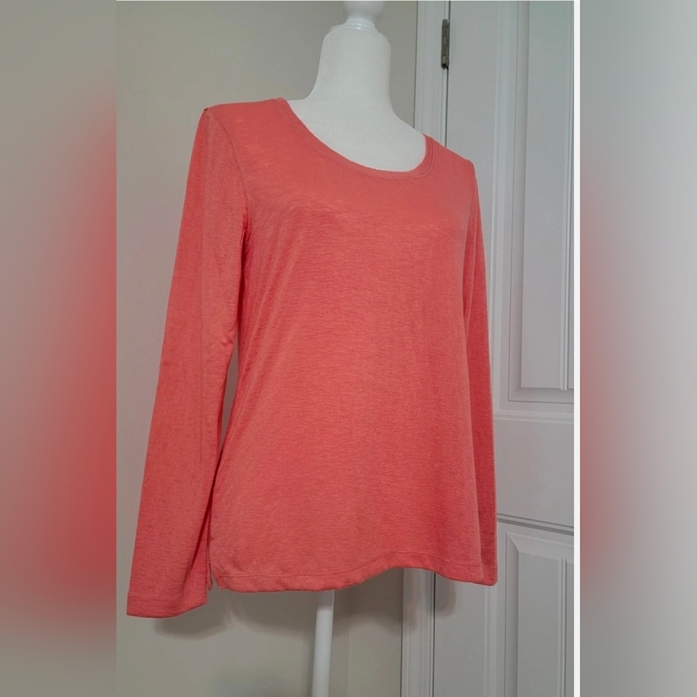 Gap long sleeve tee large NWT